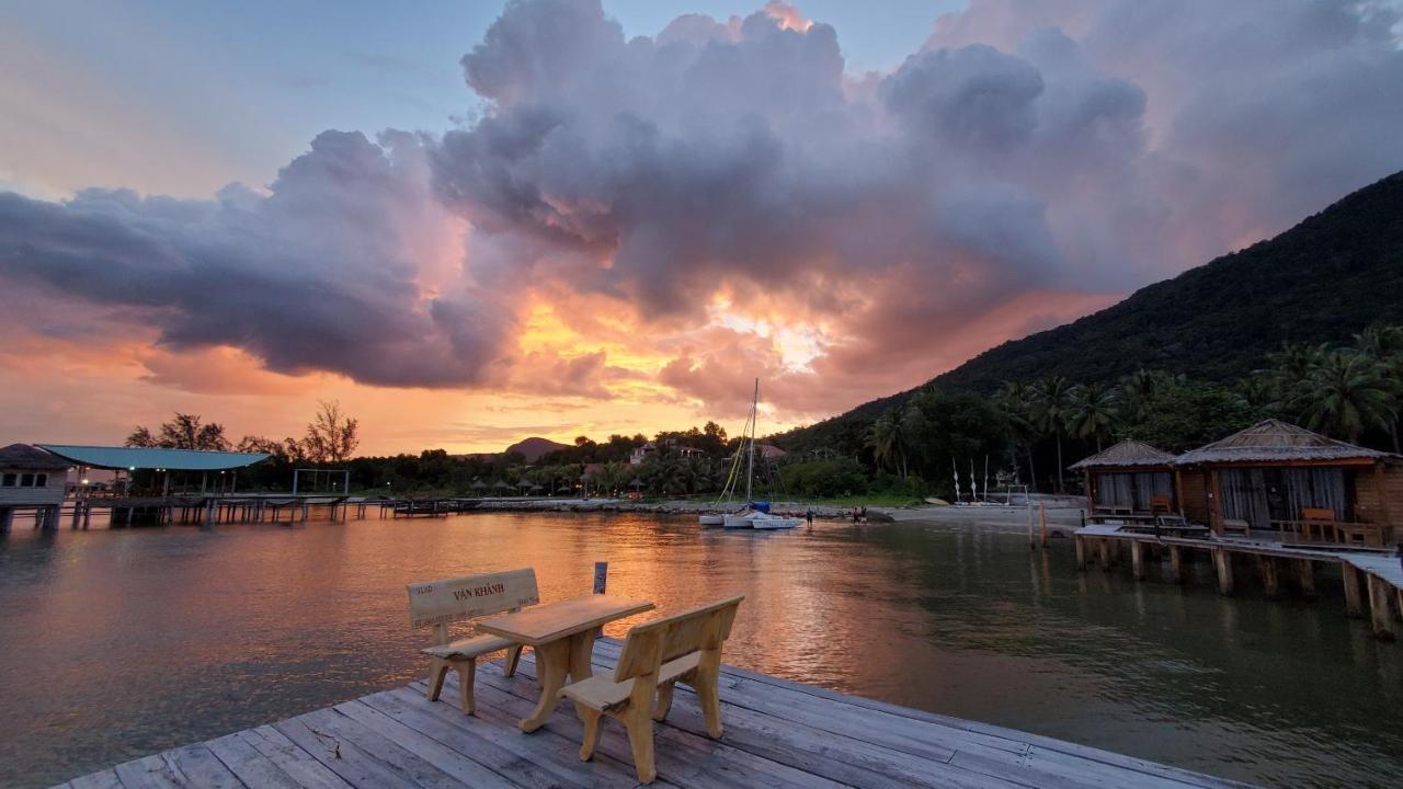 Freedom Beach Resort Фу Куок Екстериор снимка